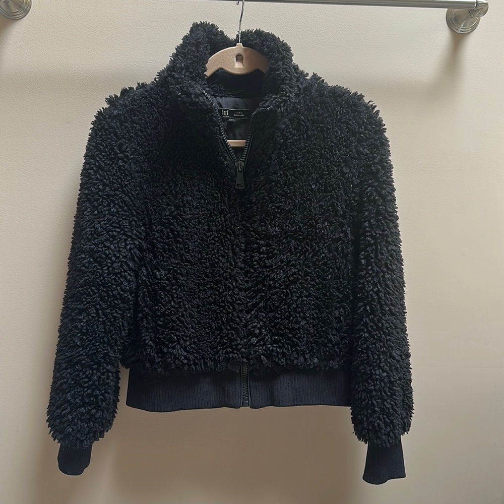 Zara Zippered Black Sherpa Jacket